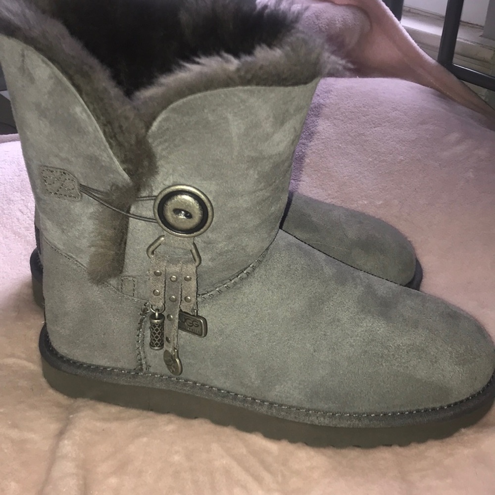 UGG Azalea boots